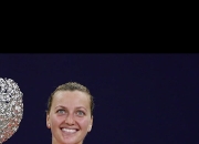 虎扑-科维托娃在利物浦比赛中重返赛场，出色防守引发热议！赢得满堂喝彩(科维托娃为什么叫科猪)