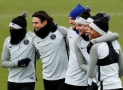 虎扑体育- 摩托车赛附加赛上演强强对话，荆楚霹雳队鏖战关东天虎队，多点开花奏效；豪门底蕴再次显现