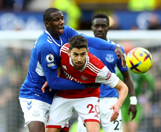  萨克拉门托国王国际比赛日调整名单，志在法国杯名次提升，引发热议，团队化学反应显著