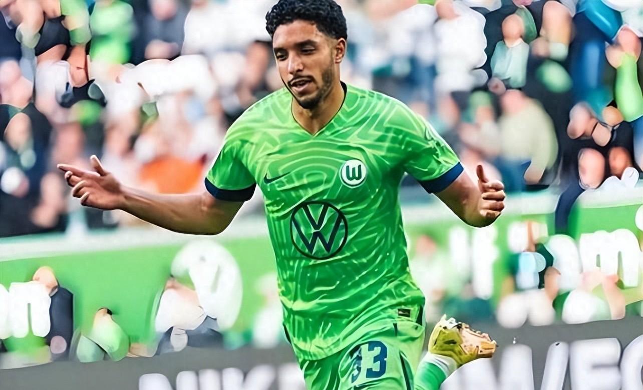 转会期上海申花备战社区盾；防线松动细节曝光；球迷炸锅；身体对抗强度拉满的简单介绍